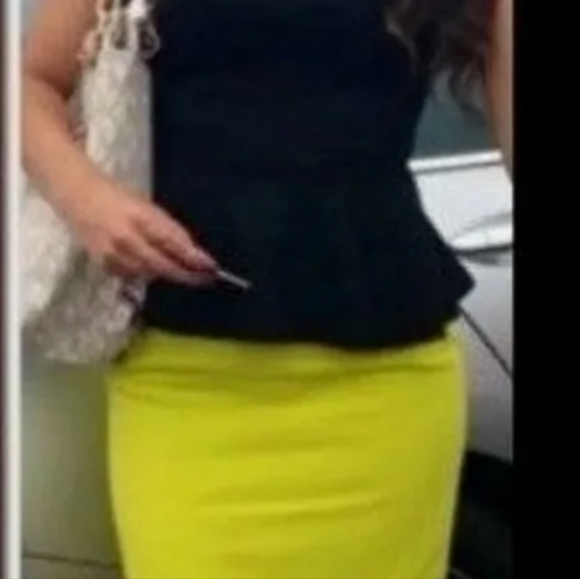 Antonio Melani skirt - Picture 2 of 3